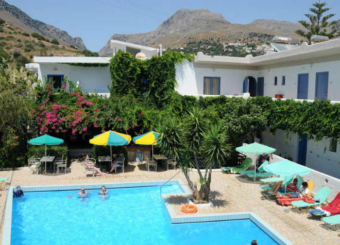 Costas & Crysoula Rooms & Apartments